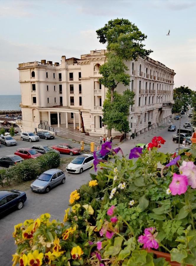 La Eluta Cazino Apartment Constanta Luaran gambar